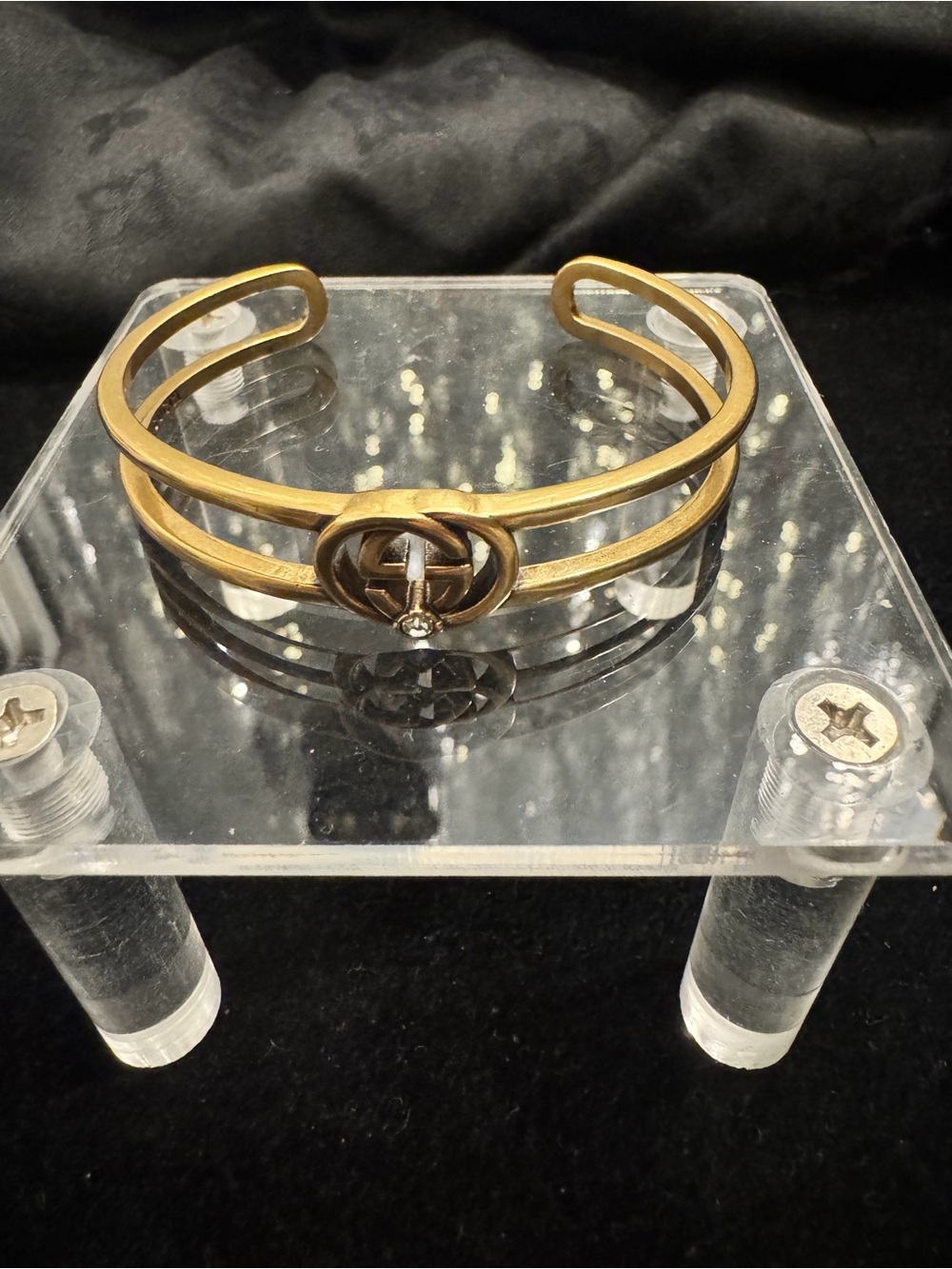 Gucci Gold Double-Band Interlocking G Cuff Bracelet - Picture 3 of 6